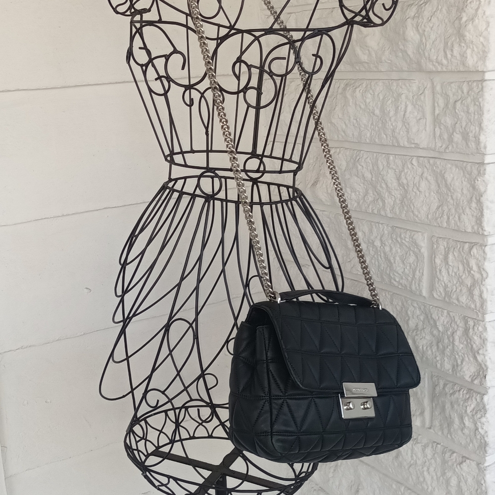 Michael Kors purse - Picture 16 of 16
